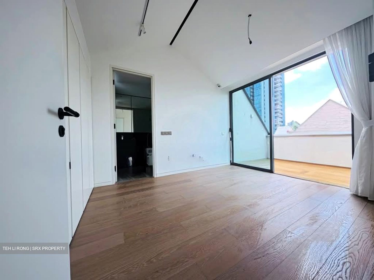 10 Evelyn (D11), Apartment #537915731
